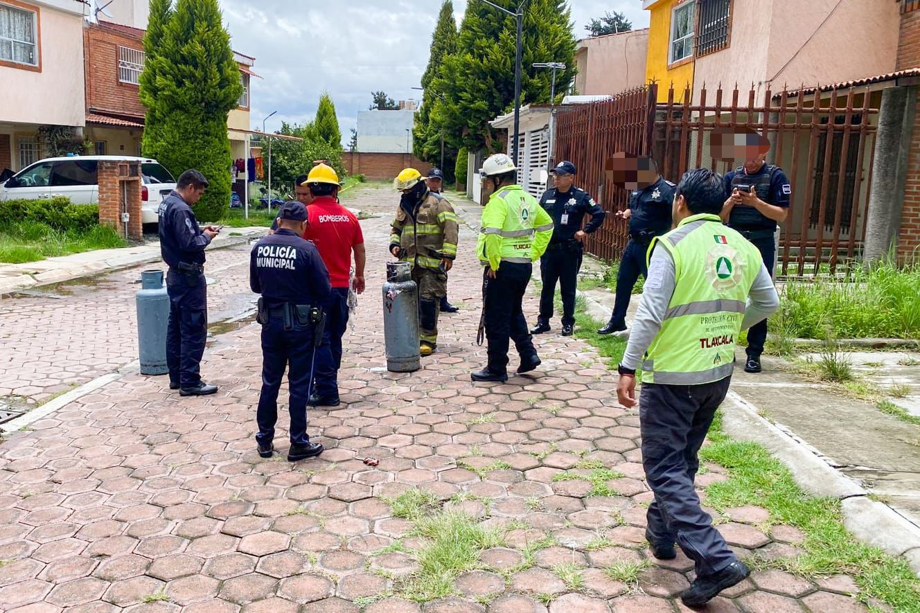 La policía capitalina brinda atención a incidente con tanque de gas en la colonia Volcanes